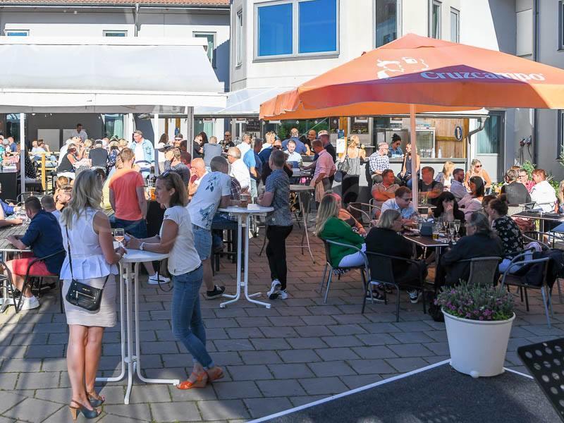 Hasse Pa Sjoekanten Hotell & Restaurang Jonkoping Exterior photo